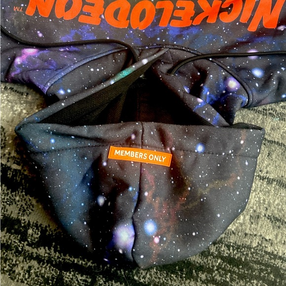 NWT Members Only x Nickelodeon Hoodie- L - Picture 7 of 11